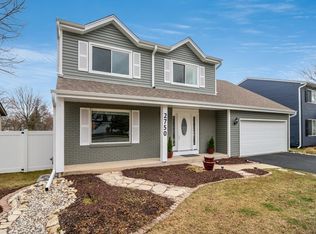 2750 Gateshead Dr, Naperville, IL