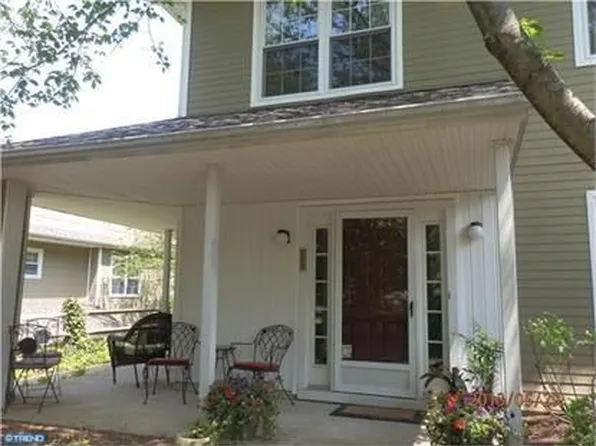 288 Stanton Ct, Glen Mills, PA 19342