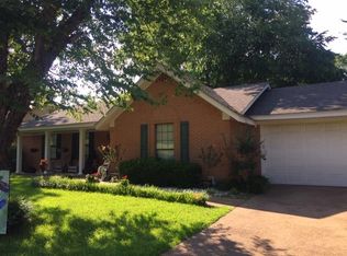 115 Pine Pl, Batesville, MS 38606