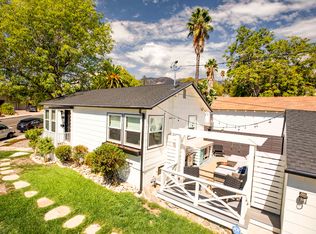 2565 Evelyn St, Montrose, CA 91020