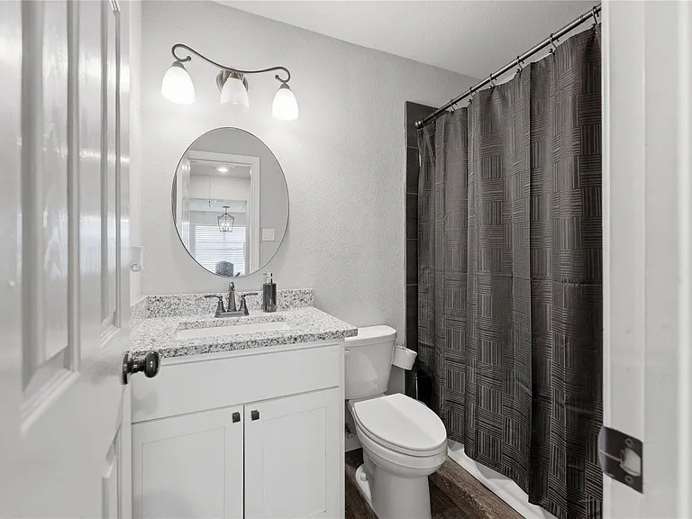 904 Overlook Dr — Photo 7
