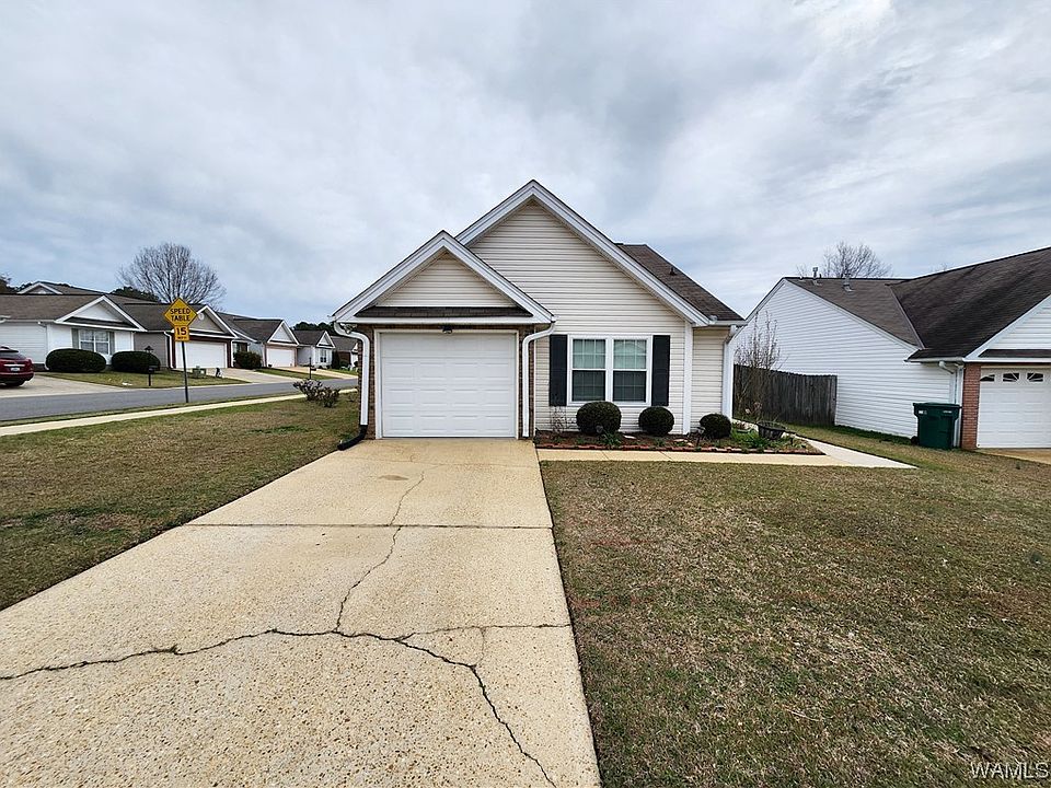 1st image of 8601 Inverness Dr