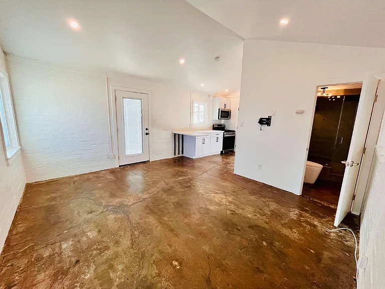 61986 Desert Air Rd — Photo 4