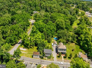 31 N Bingaman St, Reading, PA 19606