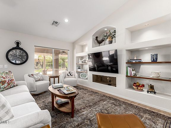 5th image of 2612 N 161ST Avenue