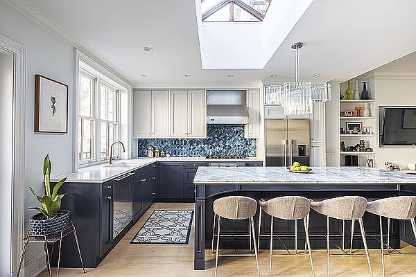 1st image of 151 Clifton Pl #1