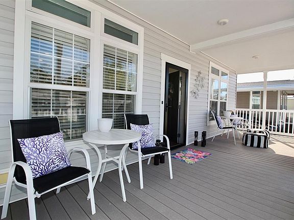 3rd image of 82107 A STREET N #107