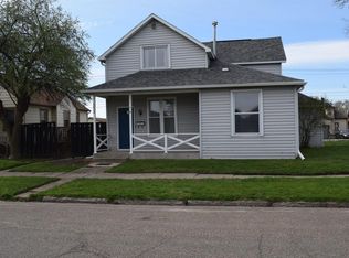 1824 Avenue G, Fort Madison, IA 52627