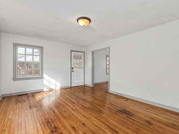 5th image of 1248 Glenn Ave