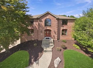 221 William Dr, Canonsburg, PA 15317