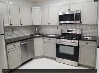 53 Caitlin Ct, Franklin Park, NJ 08823