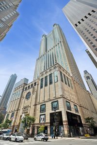 77 E Walton St UNIT 28B, Chicago, IL, 60611