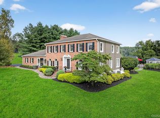 4 Brandywine Dr, Warwick, NY 10990