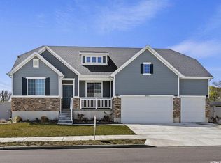 4523 W Frary Rd, Syracuse, UT 84075