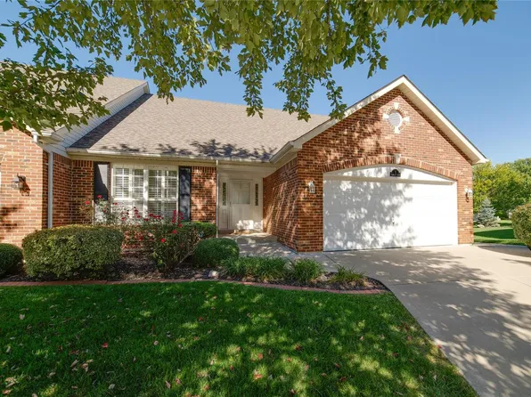 5 McGregor Ct, Dardenne Prairie, MO 63368