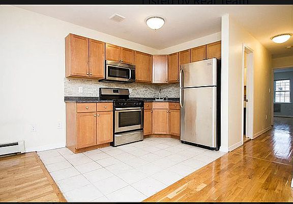 3rd image of 243 Skillman Ave APT 2