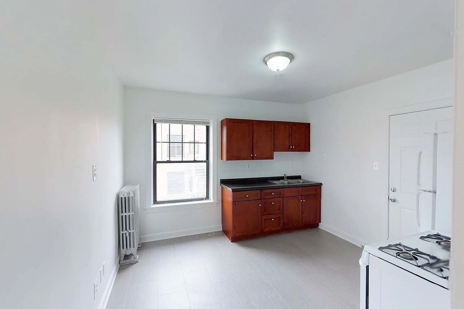 4455 S. Greenwood Avenue — Photo 1