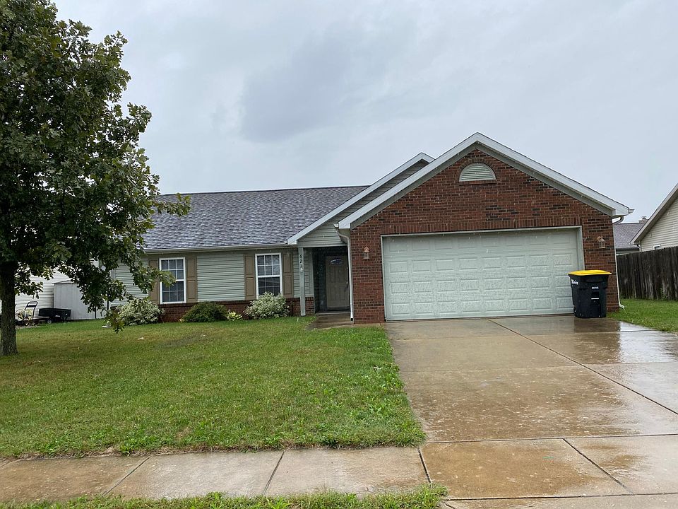 1st image of 623 Bush Dr