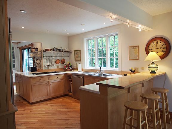 5th image of 4409 Winding Ln