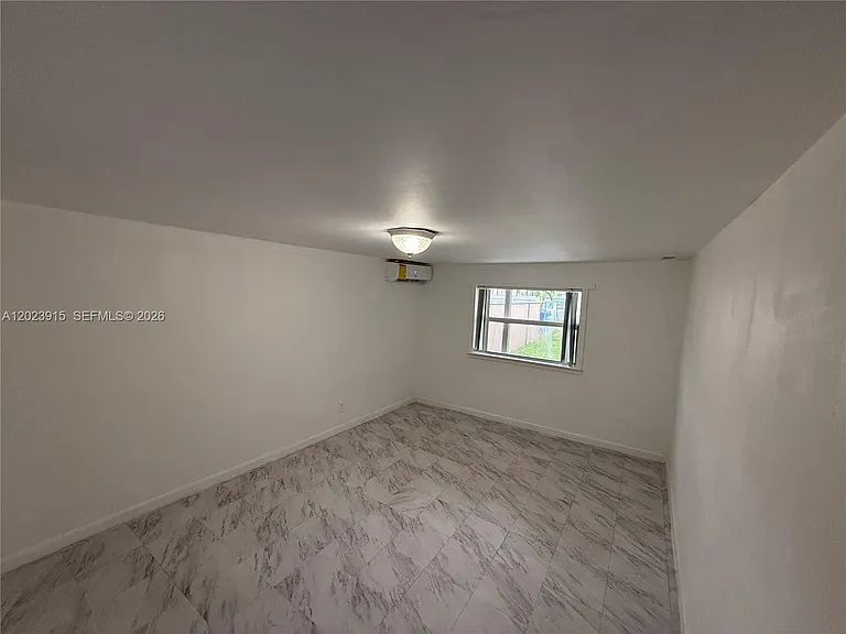 3513 SW 4th St #2 — Photo 3