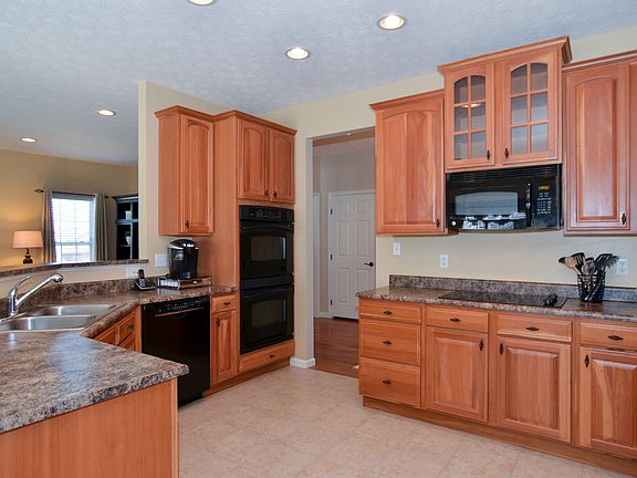 42" upgraded cabinets