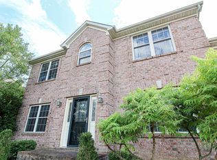 1080 Cedar Ridge Ln, Versailles, KY 40383