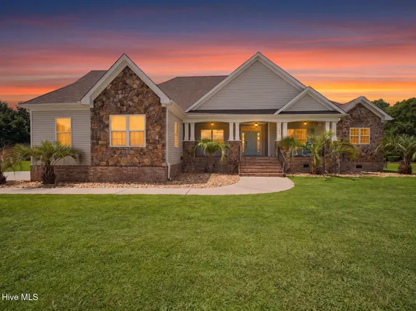 106 Gregg Court, Moyock, NC 27958