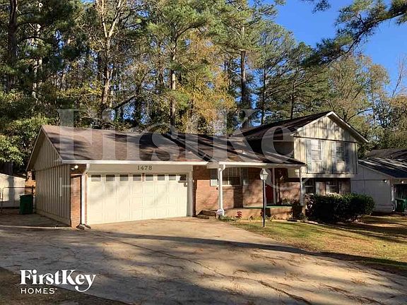 3rd image of 1478 Spruce Ridge Way