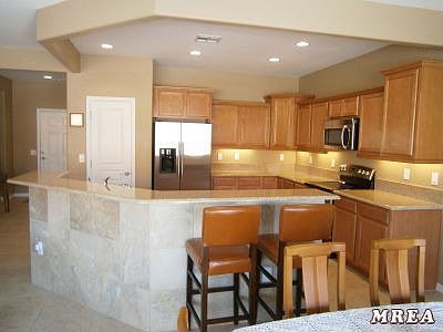 Large Counter Bar Area