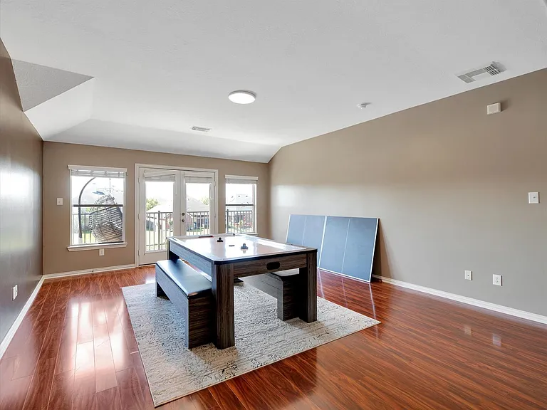 18011 Darling Point Ct — Photo 36