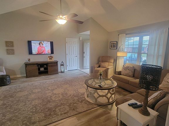 4th image of 9210 Turner Dr