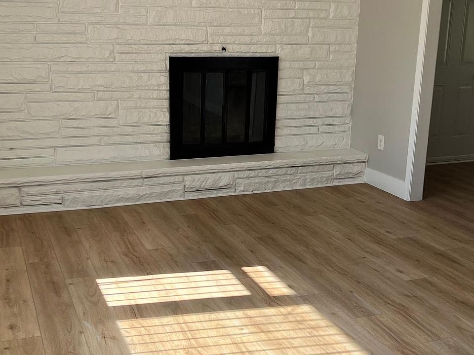 1st image of 913 Atlantic Ave #913