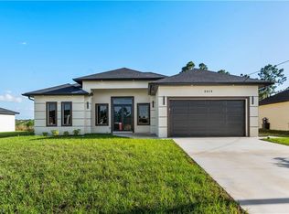 2813 19th St SW, Lehigh Acres, FL 33976