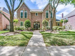 1423 Quiet Trl, Sugar Land, TX 77479