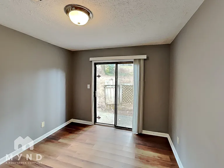 2340 Beaver Ruin Rd #71 — Photo 5