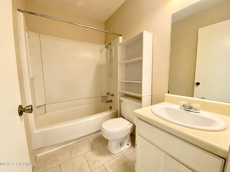 204 Wilkie St — Photo 11