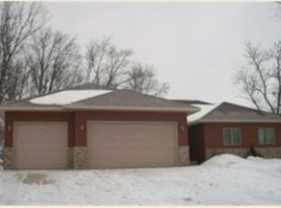 537 Oakland Path, Medford, MN 55049