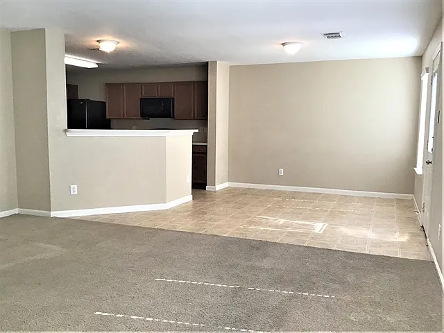 16311 Hayesford Ln — Photo 5