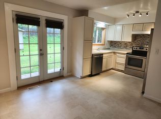 7009 Crawford St, Anchorage, AK 99502