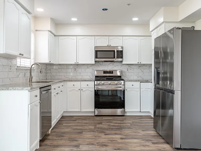5601 Ashburn Ter — Photo 15