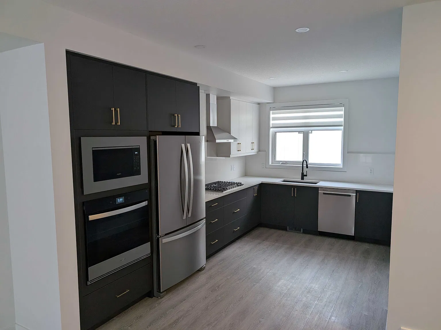 2 bed, 2.5 bath, 1381 sqft, $2,700 — Photo 4