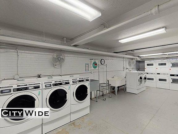 5th image of 137 E 38th St APT 9D