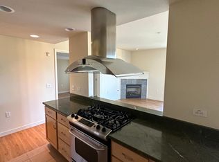 4739 44th Ave SW APT 302, Seattle, WA 98116