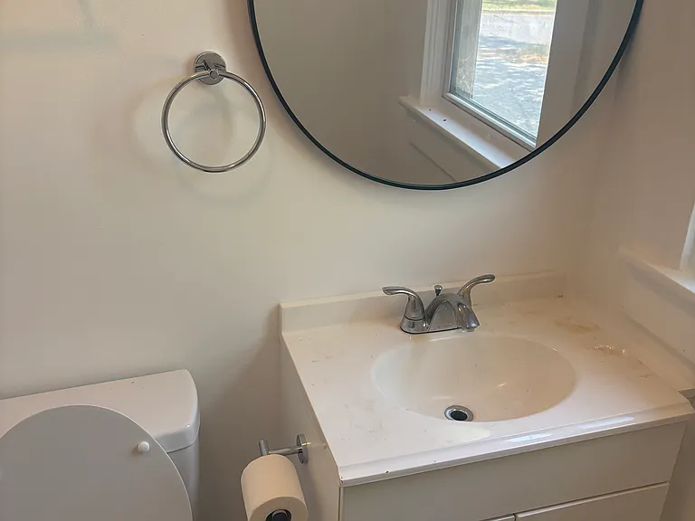 321 E Arlington Ave — Photo 9
