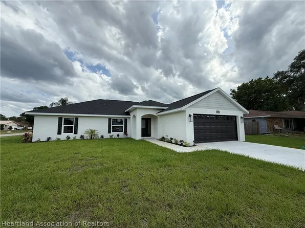 103 Sportsman Ave, Sebring, FL 33875
