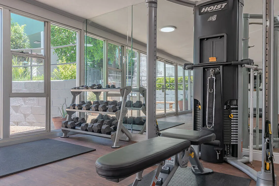 The Flats on Addison — Photo 2