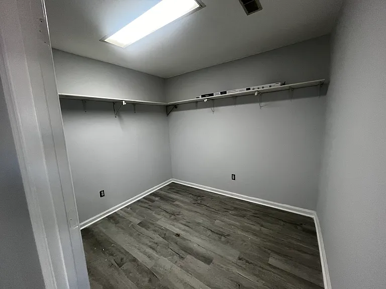 706 Ridge Ave — Photo 9