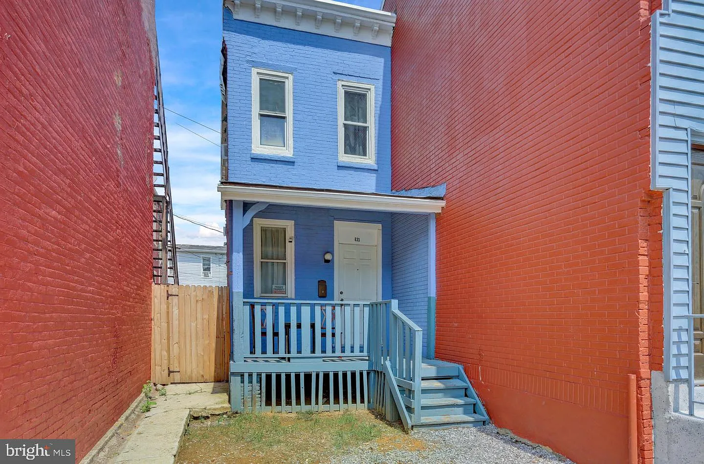 2 bed, 1.0 bath, 1016 sqft, $1,400 — Photo 1