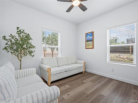 5th image of 360 W Stanford Avenue