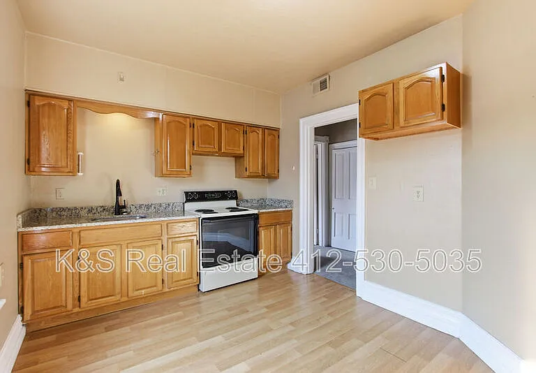 5816 Smithfield St #1 — Photo 4